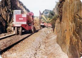Descarrilamiento del tren 7631 compuesto una locomotora 333 en el km 90,500 de la línea Zamora a ...