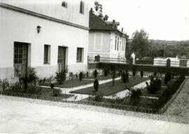 TÍTULO DEL ÁLBUM: Estación de Valencia de Alcántara: nuevo edificio de viajeros / 1ª División Téc...