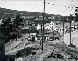 Estación del Puerto de Navacerrada. Estación y coche motor