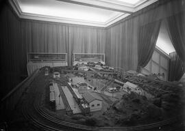 Exposición de trenes en miniatura en San Sebastián, organizada por las Salas Municipales de Arte ...