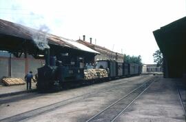 Locomotora de vapor nº 6 del Ferrocarril San Feliu de Guixol a Gerona (SFG), con rodaje 031 T y f...