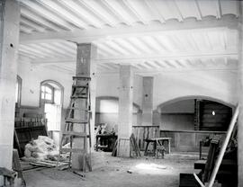 Vestíbulo del edificio de viajeros de la estación de Monforte de la línea de Palenia a la Coruña