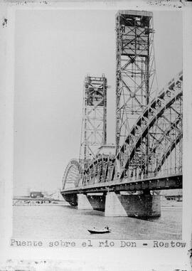 Fotografías de puentes metálicos de todo el mundo tomadas de libros