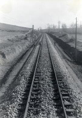 Vista de la renovación de vías realizada en el km 129 de la línea de Palencia a La Coruña, entre ...