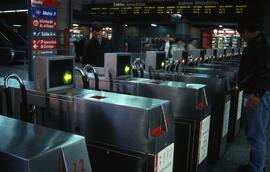 Canceladoras o validadoras de billetes de la estación de Madrid - Atocha