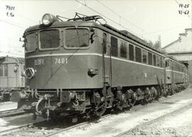 Locomotora eléctrica 7401 de la serie 7400, posteriormente denominada serie 274