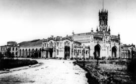 Estación de Peterhof en San Petersburgo hacia 1900.