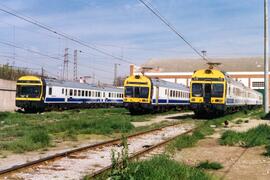 Electrotrenes serie 444, construidos por Construcciones y Auxiliar de Ferrocarriles (CAF) y Mater...