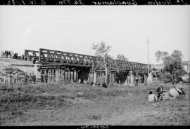 Puente sobre el río Guadiamar, situado en el km 34,770 de la línea de Sevilla a Huelva, dentro de...