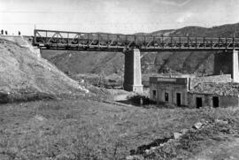Puente sobre la riera de Colera, en el p.k. 270,423 de la línea de Tarragona a Barcelona y Franci...