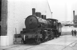 Exposición de material ferroviario en el depósito de la estación de Villanueva y Geltrú, con moti...