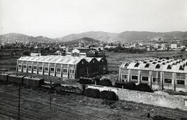 Vista general de las naves para reconstrucción de vagones de los talleres de la estación de San A...