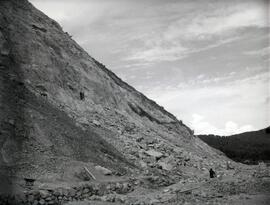 Cantera de Osebe (La Coruña), de la línea Pontevedra a Santiago