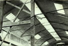 Bóveda central de 15 metros de luz, de los talleres de fundición de la estación de Málaga, línea ...