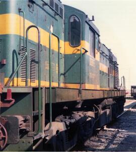 Locomotora diésel - eléctrica serie 313 - 032 - 5 (ex 1332)