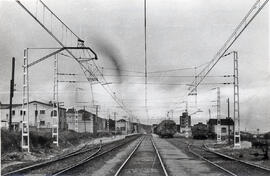 Salida de la estación de Sant Celoni de la línea de Barcelona a Cerbère, también denominada de Ba...