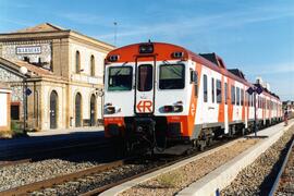 Automotores diésel de la serie 592, 593 y 596 de RENFE, conocidos como "Camellos"