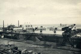 Muelle de carbón de la fábrica metalúrgica de Sagunto