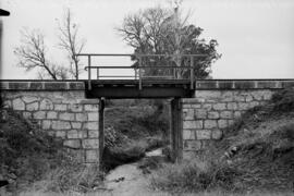 Pontón en el km 170,920 de la línea de Valladolid a Ariza, situado dentro del término de la provi...