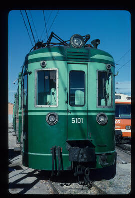 Automotor eléctrico de la serie 5000 reformada de los Ferrocarrils de la Generalitat de Catalunya...