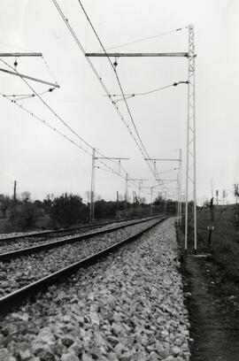 Vista de la 2ª vía a la altura del km 96 de la línea de Madrid a Hendaya durante los trabajos de ...