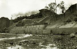 TÍTULO DEL ÁLBUM : Parte semestral de obras / Red Nacional de los Ferrocarriles Españoles. Vía y ...