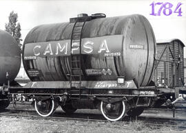 Vagón cisterna de dos ejes PR FHV 51932 para combustibles líquidos, propiedad particular de CAMPS...