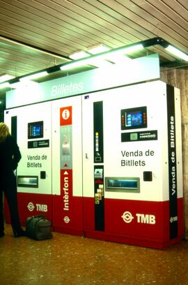 Máquina expendedora de billetes del Metro de Barcelona