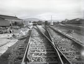 Estación de Monforte. Playas y vías, y material estacionado