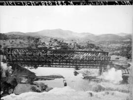 Puente de Guarrizas III, de dos tramos, en el km 285,058 de la línea de Manzanares a Córdoba, den...