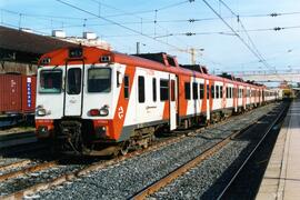 Automotores diésel de la serie 592, 593 y 596 de RENFE, conocidos como "Camellos"