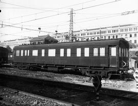 Coche del Servicio Sanitario de RENFE