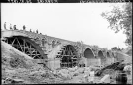 Sustitución de puentes metálicos. Línea Madrid-Badajoz. km. 289,182. Puente sobre el río Guadalmez.