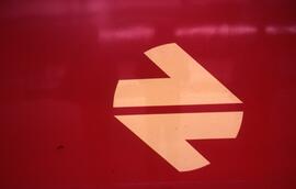 Logotipo de RENFE empleado en la década de 1980