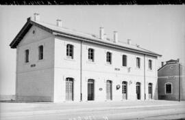 Estación de Quero, en el p.k. 134,600 de la línea de Madrid a Alicante