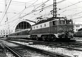 TÍTULO DEL ÁLBUM: RENFE 276