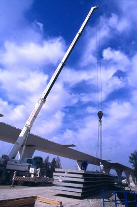 Construcción de un puente en la línea Madrid-Barcelona-Frontera Francesa