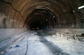 Interior de túnel en construcción de la línea Madrid a Sevilla