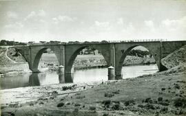 Algunos puentes construidos por "Entrecanales y Távora" : Junio 1941 - Junio 1943