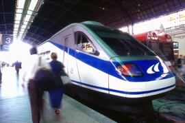 Tren Alaris para el servicio ferroviario diurno de largo recorrido, perteneciente a la serie de a...