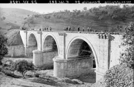 Puente del arroyo Benalija II en el km 141,883 de la línea de Mérida a Sevilla, entre los término...