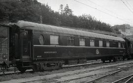 Coche restaurante WR 4067 de la Compañía Wagons Lits detenido en la estación de Madrid - Príncipe...