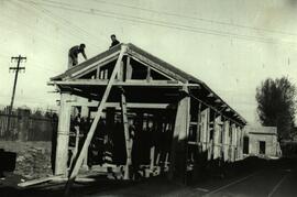 Nave para el reconocimiento de locomotoras de la estación Valencia-Alameda de la línea de Calatud...