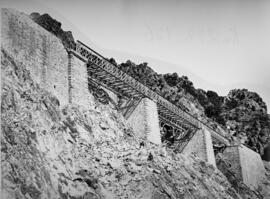 Puente del Muro de Despeñaperros, situado en el km 272,136 de la línea Alcázar-Manzanares-Córdoba...