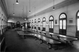 Sala de Aduanas de la estación de Portbou