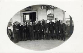 Grupo posando posiblemente en la estación de Reinosa
