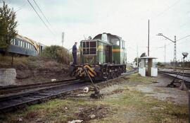 Locomotora diésel - eléctrica ("tractor") 303 - 013 - 7 de la serie 303 - 001 a 202 de ...