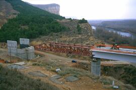 Construcción del viaducto sobre el río Cinca