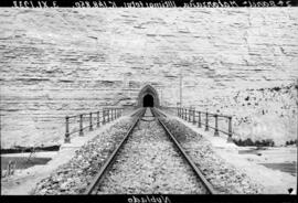 Túnel del puente de Matarraña IV, situado en el km 148,850 de la línea de Zaragoza a Barcelona, e...