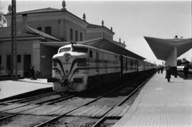 Locomotora diésel - eléctrica 1603 de la serie serie 1601 a 1617, posteriormente renumerada en RE...